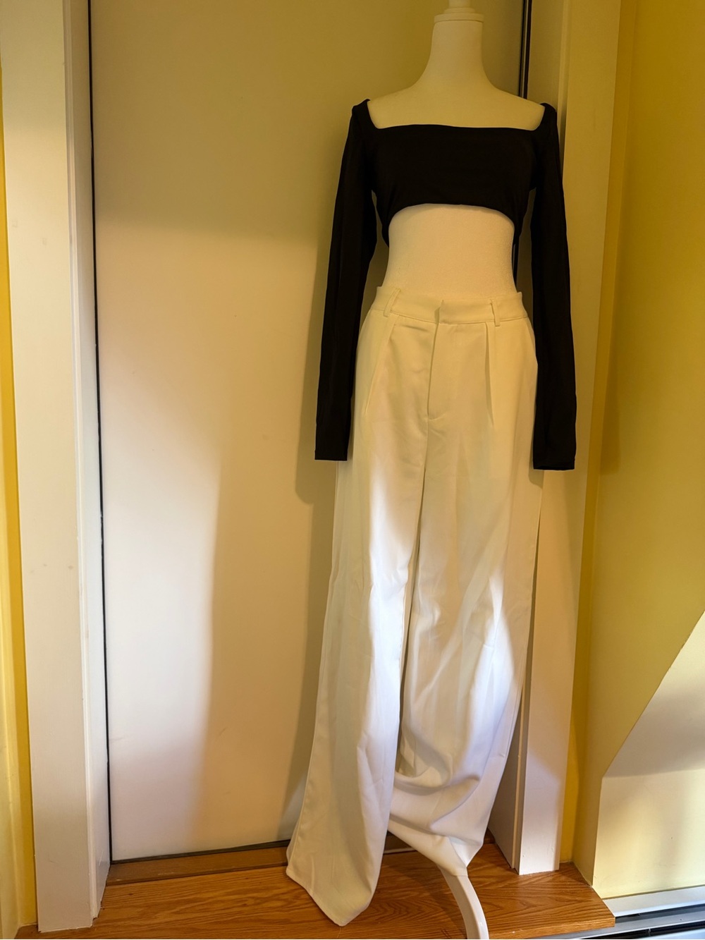 Missguided Cream Wide-Leg High Rise Trousers